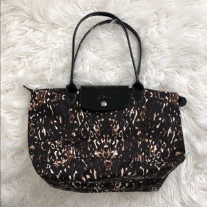 Rare Long champ cheetah Modele Depose